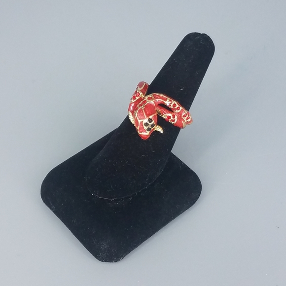 Red Snake Rhinestone Ring - Picture 5 of 7
